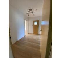 Helle 2-ZKB-Wohnung mit 2 Balkonen, 6 OG, Aufzug+Schwimmbad+Sauna - Rodalben