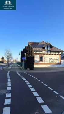 Foto - *Büro mit Stellplätzen und Außenfläche direkt an der B1*