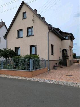 Foto - Einfamilienhaus zu verkaufen - 340.000,00&nbsp;EUR Kaufpreis, ca.&nbsp; 160,00&nbsp;m&sup2;