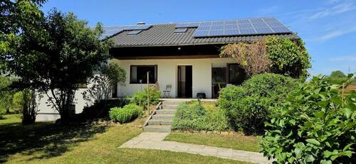 Foto - Einfamilienhaus mit Doppelgarage