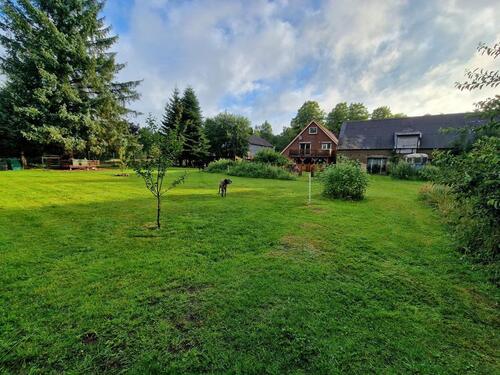 Foto - Vielseitiges 3 Familienhaus auf 1,5 ha großem Grundstück
