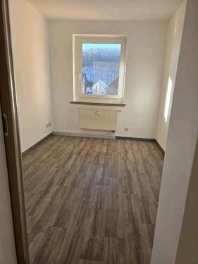 Foto - 5 Zimmer Etagenwohnung zur Miete in Lugau/Erzgebirge