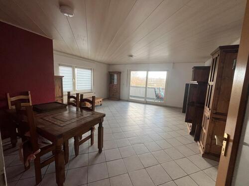 Foto - Teilmöblierte 3 ZKB Wohnung frisch renoviert