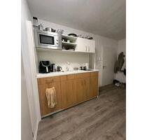 1 Zimmer für Mädchen im 2 Zimmerwohnung. - Gießen