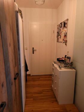Foto - 1,5 Zimmer, Küche, Diele, Bad, Balkon