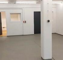 Gewerbehalle Lagerhalle Halle Büro WC - Lichtenfels