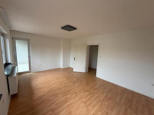 Foto - Kernsanierte 3 Zimmer Wohnung in 34127 Kassel