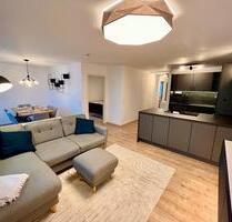 Moderne, möblierte 3-Zimmer Wohnung mit Tiefgarage in Ditzingen