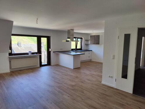 Foto - Große modernisierte DG-Wohnung in Briedel zu vermieten