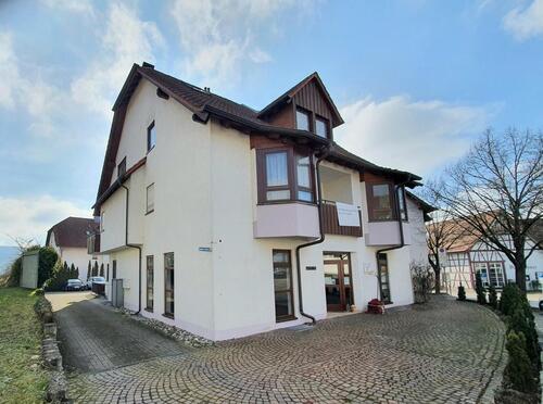 Foto - Helle 3-Zimmer-Wohnung mit Stellplatz und Seenähe – Wohnen mit hoher Lebensqualität