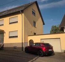 Doppelhaushälfte in Eschringen - 230.000,00&nbsp;EUR Kaufpreis, ca.&nbsp; 145,00&nbsp;m&sup2; in Saarbrücken (PLZ: 66130) Brebach-Fechingen