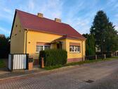 Foto - 3 Seiten Hof mit ca. 2 ha Grundstück