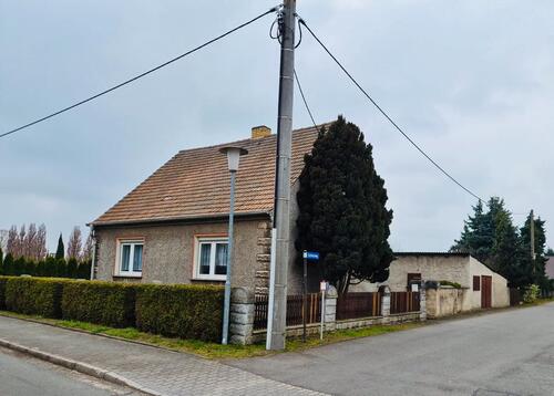 Foto - Einfamilienhaus mit großem Grundstück