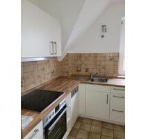 2 Zimmer, Balkon, Tiefgarage oder Stellplatz sofort frei - Neumünster