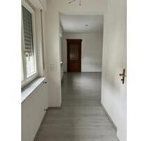 Attraktive 3-Zimmer- Einliegerwohnung in Groß-Zimmern