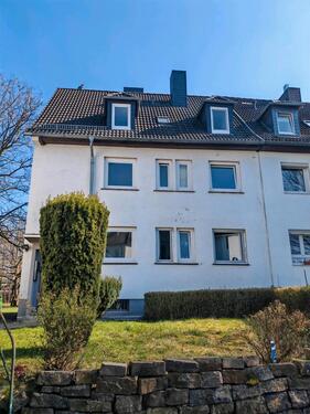 Foto - Doppelhaushälfte, 3 Wohneinheiten, großer Garten. Am Klinikum