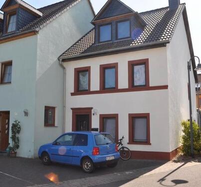 Foto - Großzügiges EFH mit Garten & 2 Stellplätzen - ab 01.05.