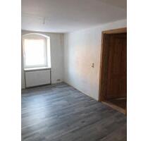 EG- 3 12 Zummerwohnung in Gross Bartenslebe sofort zu vermieten - Erxleben