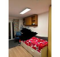 Ich biete ein Zimmer - in Favoritepark LB, 500 Kalt, 120NabnKostn - Ludwigsburg Eglosheim Ich biete ein Zimmer - in Favoritepark LB, 500 Kalt, 120NabnKostn - Ludwigsburg Eglosheim