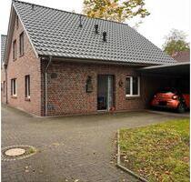 Doppelhaushälfte mit Garten – Ihr neues Zuhause zum Wohlfühlen – - Hesel