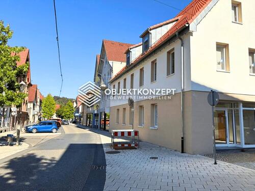 Foto - Helle, renovierte Büros in zentralem Gewerbegebäude – 21 m² und 30 m² verfügbar