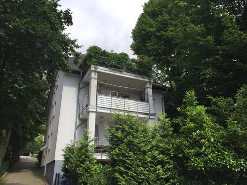 Foto - Schöne 3 ZKB Whg Gäste WC Balkon in Top Südhanglage Garage