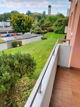 Foto - 2 Zimmer Wohnung mit Balkon 1. OG in Hof Nähe Freiheitshalle