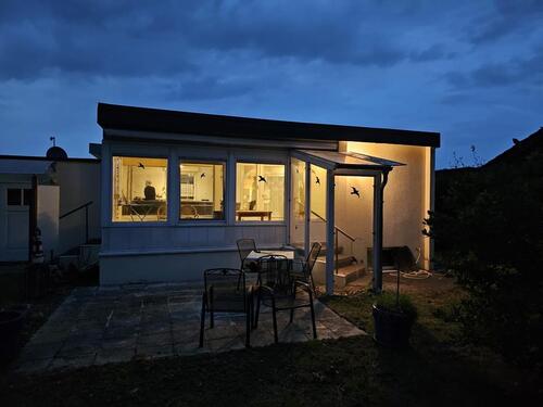Foto - Gemütliches Haus mit Garten, Garage & Wintergarten