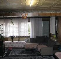 2 Häuser,4 Garagen in Hüttigweiler auf 890 qm Grundstück - Illingen