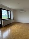 Foto - Helle 3-Zimmer-Wohnung mit Südbalkon, Einbauküche und Klimaanlage
