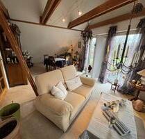 Helle 2 Zimmer DG Wohnung in Berend – Vollbad EBK ruhige Lage - Nübel