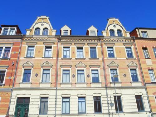 Foto - Gemütliche 2-Zimmer-Wohnung mit Balkon zur Hofseite, Laminatboden, separater Küche und Badewanne