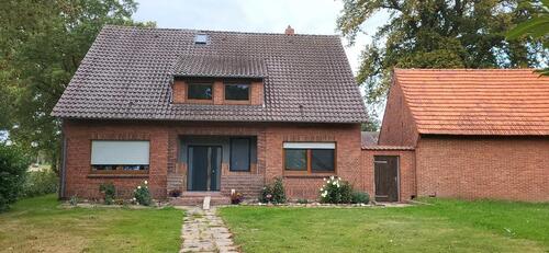 Foto - 2 Familienhaus zu vermieten - 1.500,00 EUR Kaltmiete,