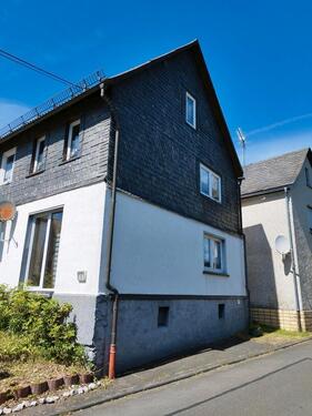 Foto - 5 Zimmer Einfamilienhaus in Hellenhahn-Schellenberg