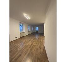 Neu renovierte 4-Zimmer Wohnung mit Küche 129 m² Zentrum WÜM - Waldmünchen
