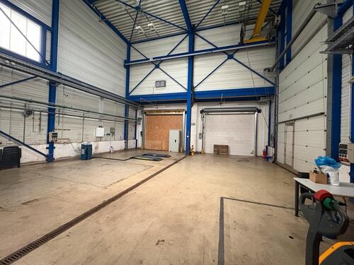 Foto - Lagerhalle zu vermieten mit Kranbahn