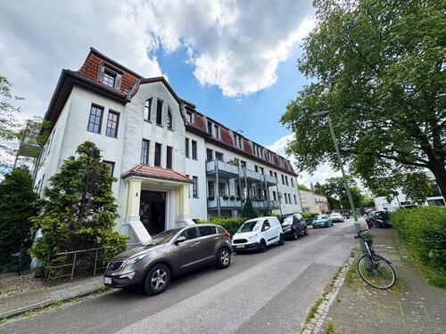 Foto - Modernisierte Souterrainwohnung mit Terrasse & Gartenblick – 40 m
