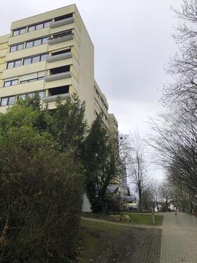 Foto - 4,5-Zi.-Whg. Tamm-Hohenstange – Süd-Loggia, Aufzug, barrierefrei