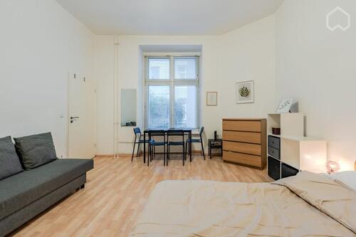 Foto - 1-Zi-Altbauwohnung Gesundbrunnen, bezugsfrei, provisionsfrei