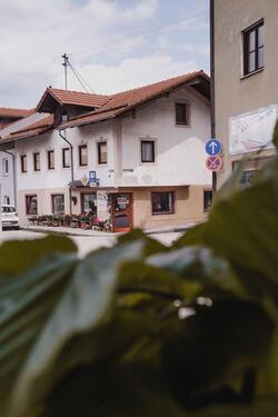 Foto - Wohn und Geschäftshaus mit genehmigtem Umbauplan