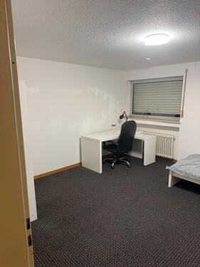 Foto - WG - Zimmer - 380,00&nbsp;EUR Kaltmiete, ca.&nbsp; 280,00&nbsp;m&sup2;
