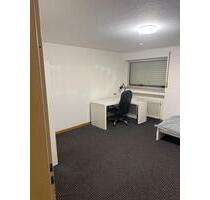 WG - Zimmer - 380,00&nbsp;EUR Kaltmiete, ca.&nbsp; 280,00&nbsp;m&sup2; in Jülich (PLZ: 52428)