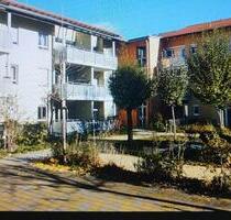 Seniorenwohnung - 2 Zimmer Wohnung mit schönem Süd Balkon - Bruckberg