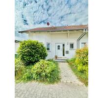 Charmante Doppelhaushälfte mit Garten, Balkon, Sauna und Garage in Fürth
