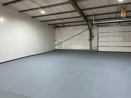 Foto - Letzter Stellplatz in Halle - ideal für Oldtimer