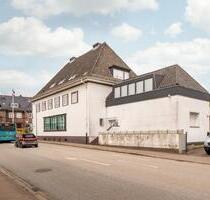 Vielseitige Gewerbeeinheit mit Dachterrasse & Garage in Toplage - Neustadt in Holstein