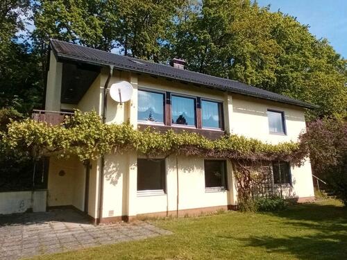 Foto - Wohnhaus in sonniger Kulmbacher Hanglage