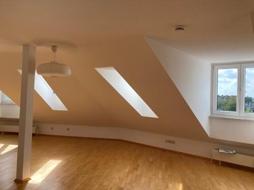 Foto - Hübsche Dachgeschoss Wohnung in Aschheim b. München zu vermieten
