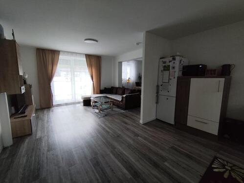 Foto - Moderne Wohnung 4 Zimmer, Bad, Gäste-WC, HWR