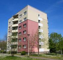Wohnung mit Aufzug und Balkon gewünscht? - Altenburg